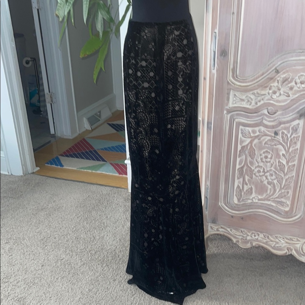 Last Chance! David Meister Cut Out Velvet Mermaid Style Maxi Skirt
